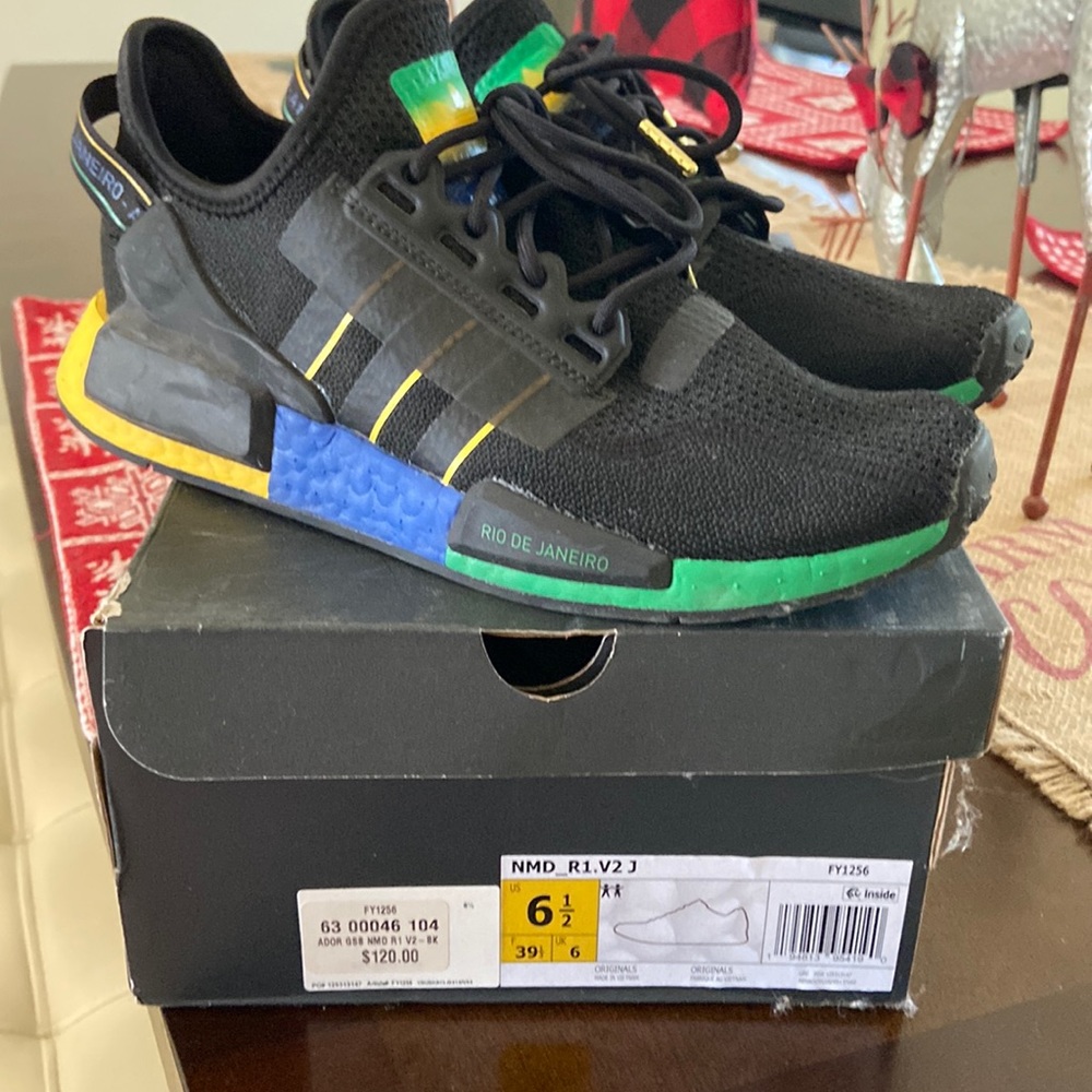 Adidas boys sneakers only used once.